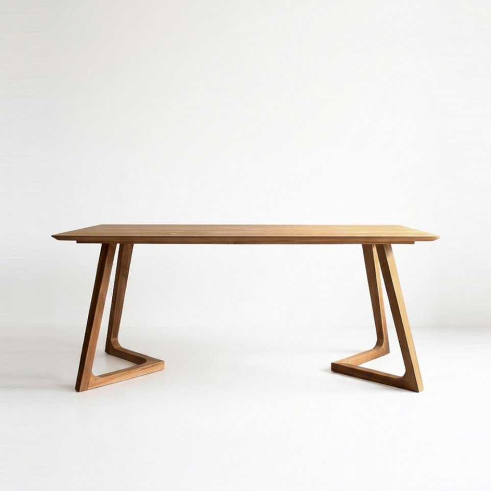Venus dining table